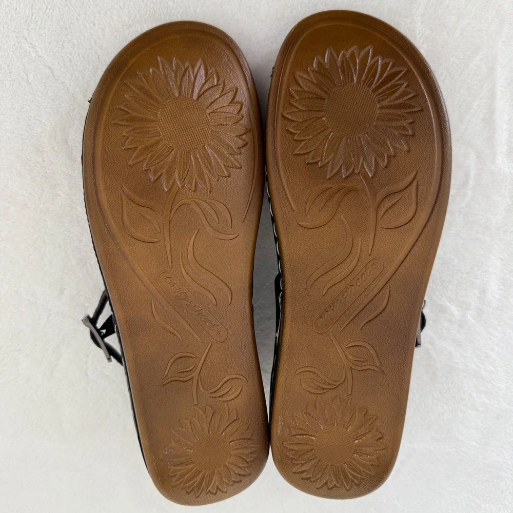 NWOT Easy Street Women's Black Strappy Summer Sandals Size 9 Memory Foam Comfort